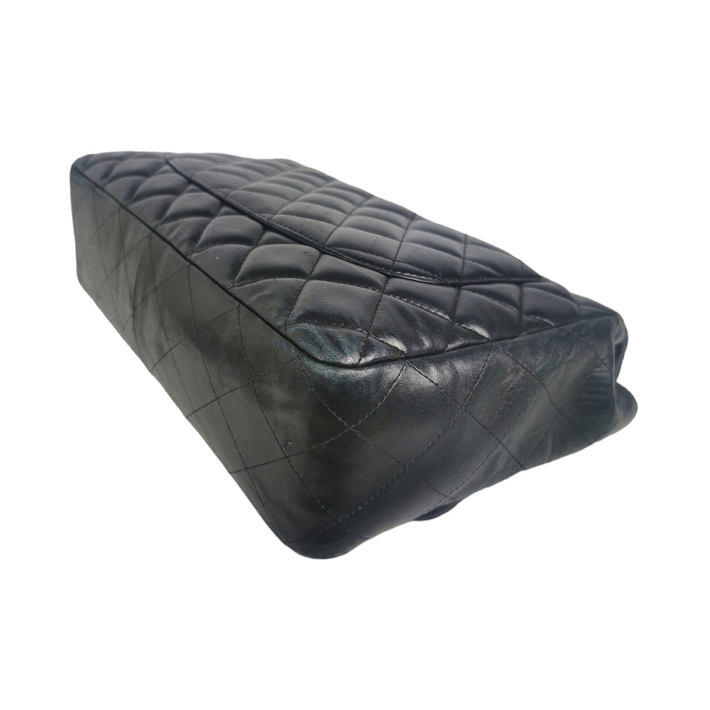 Chanel Classic Single Flap Jumbo Black Lambskin SiLouis Vuittoner