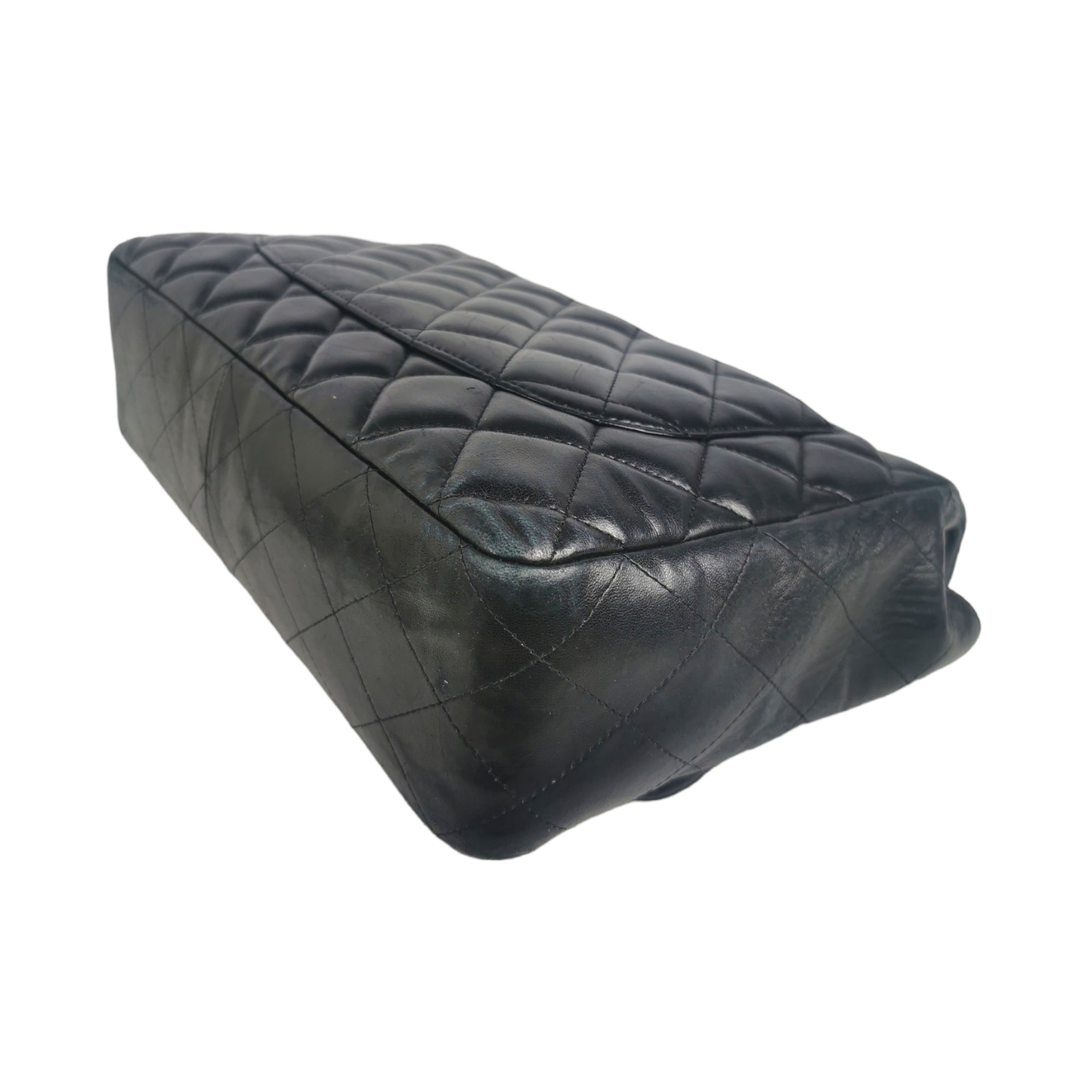 Chanel Classic Single Flap Jumbo Black Lambskin SiLouis Vuittoner