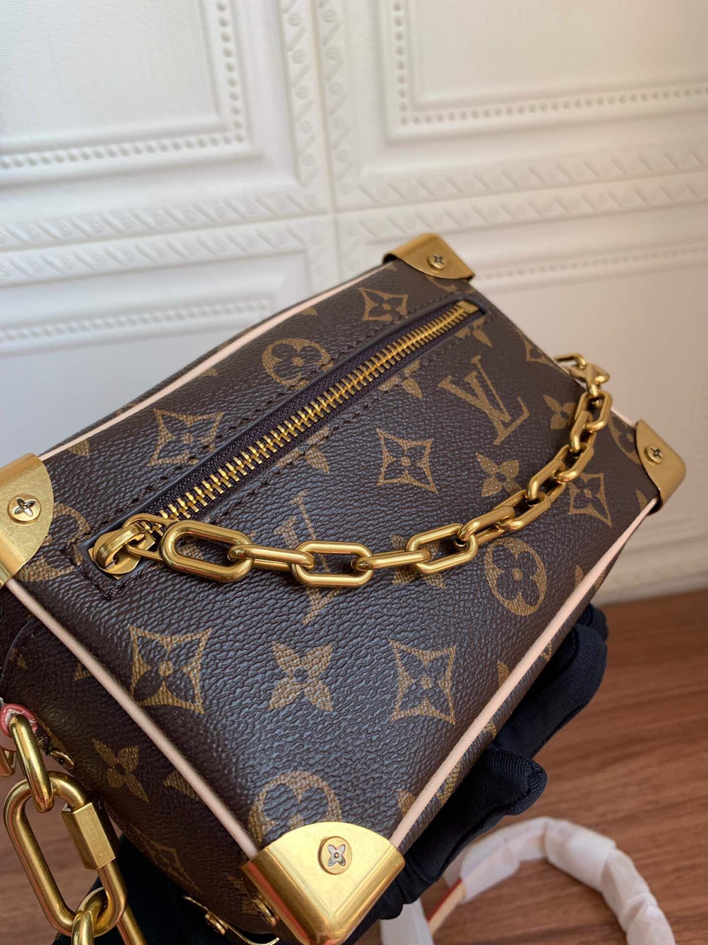 Elite Carryalls