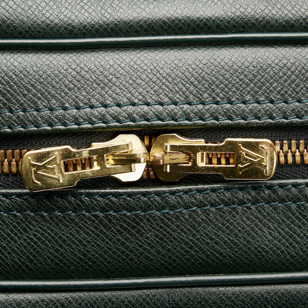 Louis Vuitton Kendall PM Green Taïga