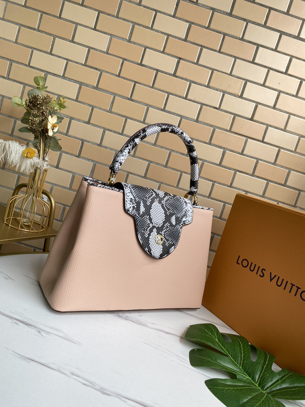 Elite Carryalls