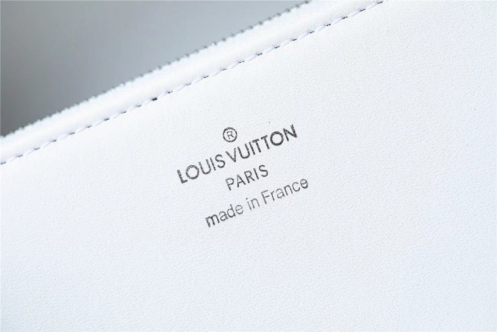 Louis Vuitton Swing Monogram White For Women,  Shoulder And Crossbody Bags 24cm/9.4in Louis VuittonÃƒâ€šÃ‚Â 