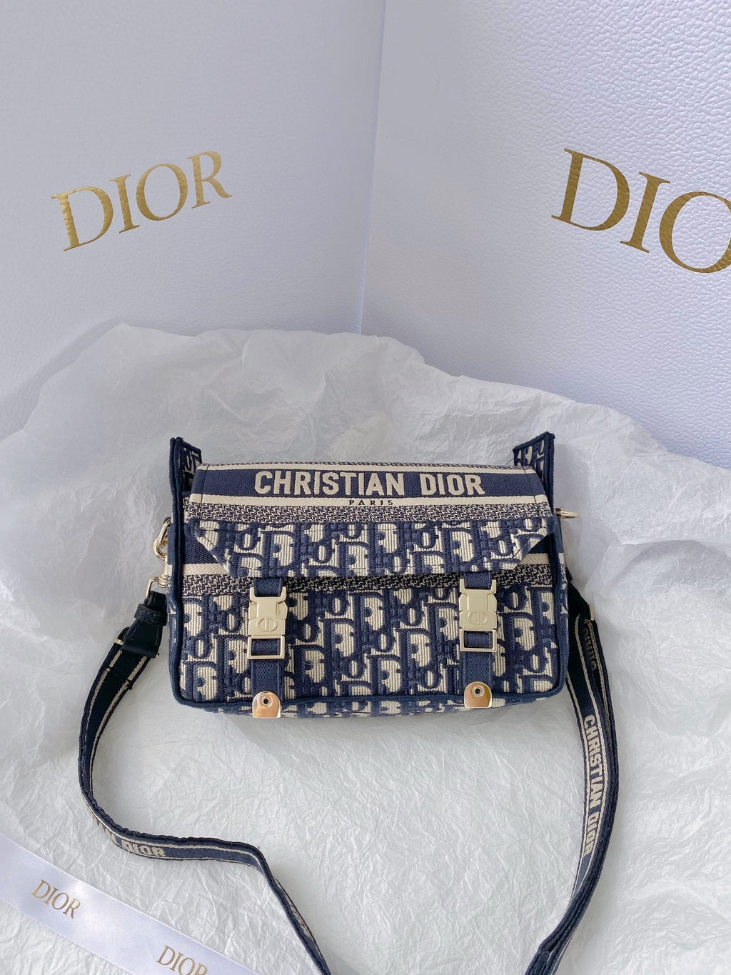 Dior Small DYORCAMP Bag Blue Oblique Embroidery, Blue Handbags, Shoulder Bags, Crossbody Bags, 23cm CD M1241ORIW_M928