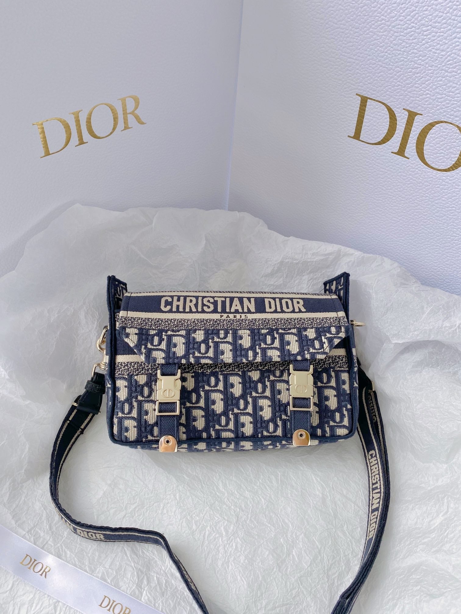 Dior Small DYORCAMP Bag Blue Oblique Embroidery, Blue Handbags, Shoulder Bags, Crossbody Bags, 23cm CD M1241ORIW_M928