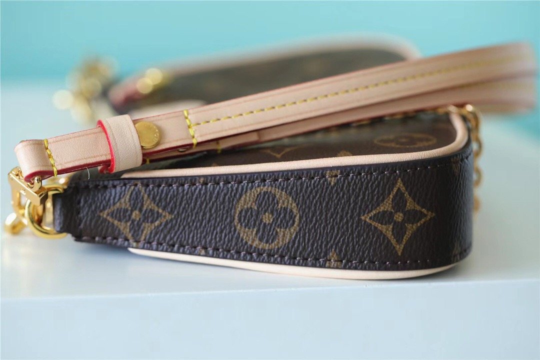 Louis Vuitton Easy Pouch On Strap Monogram Canvas For Women,  Shoulder And Crossbody Bags 19cm/7.5in Louis Vuitton