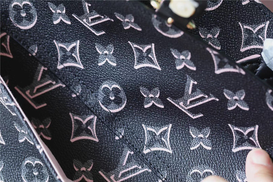 Louis Vuitton OnTheGo MM Monogram Canvas Black For Women,  Shoulder And Crossbody Bags 13.8in/35cm Louis Vuitton M46154