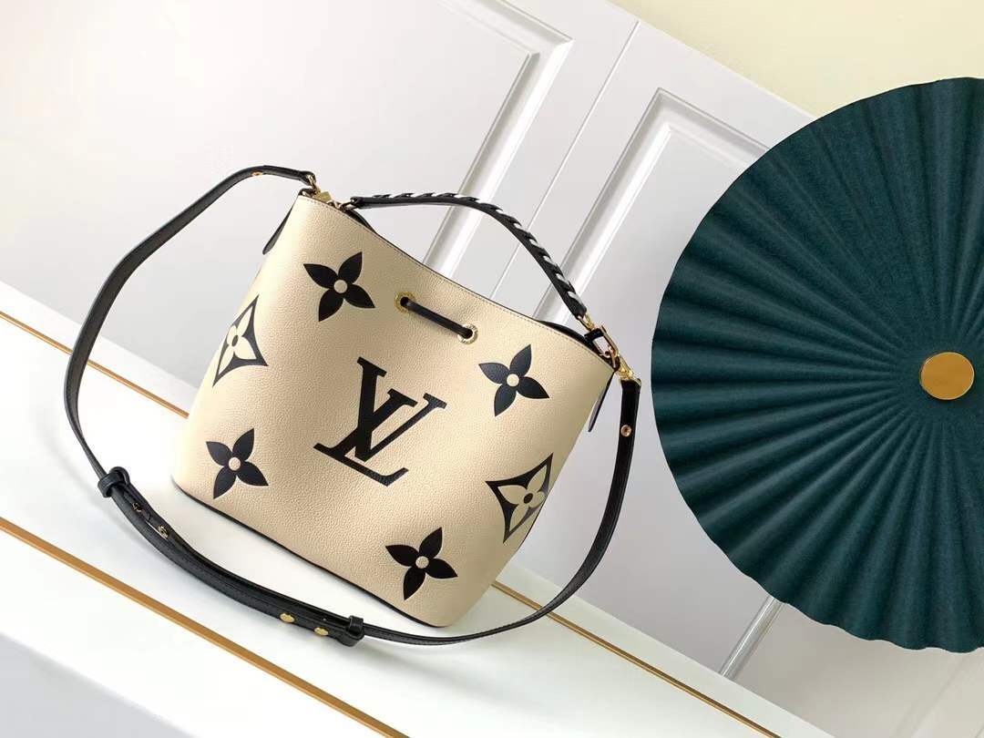 Louis Vuitton Louis Vuitton Crafty Neonoe MM Bucket Bag Creme For Women, Women’s Handbags, Shoulder Bags 10.2in/26cm Louis Vuitton M56889