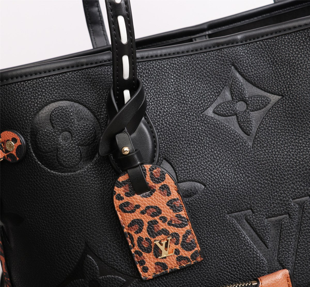 Elite Carryalls
