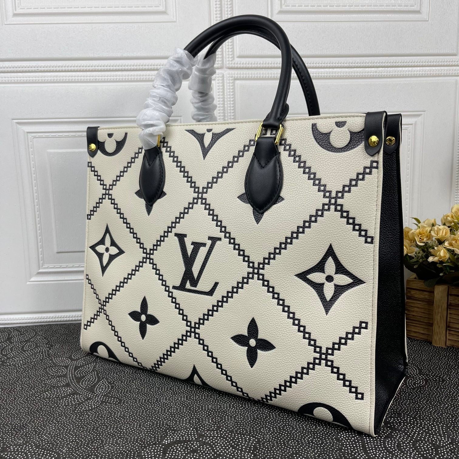Elite Carryalls