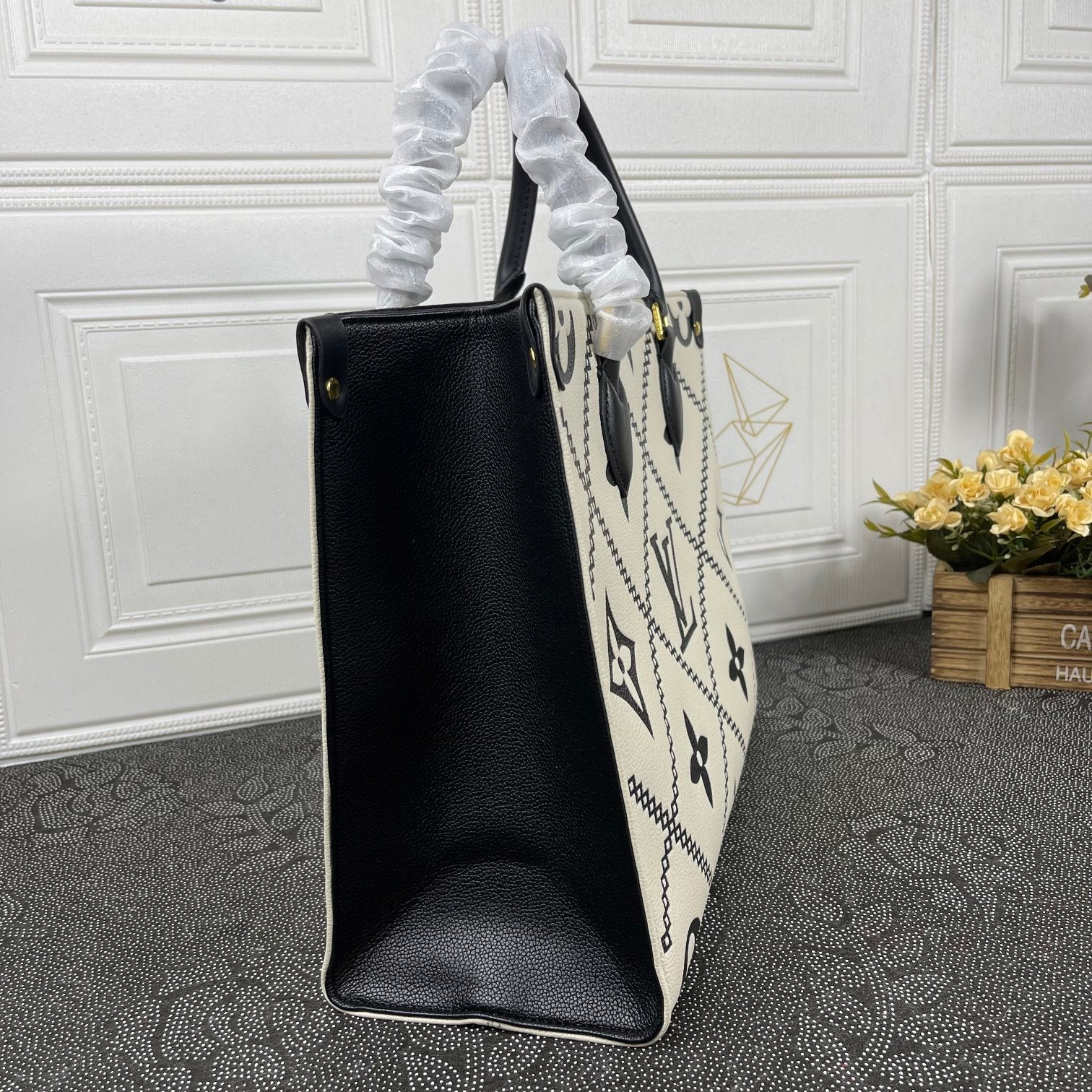 Elite Carryalls