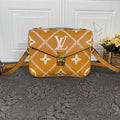 Elite Carryalls