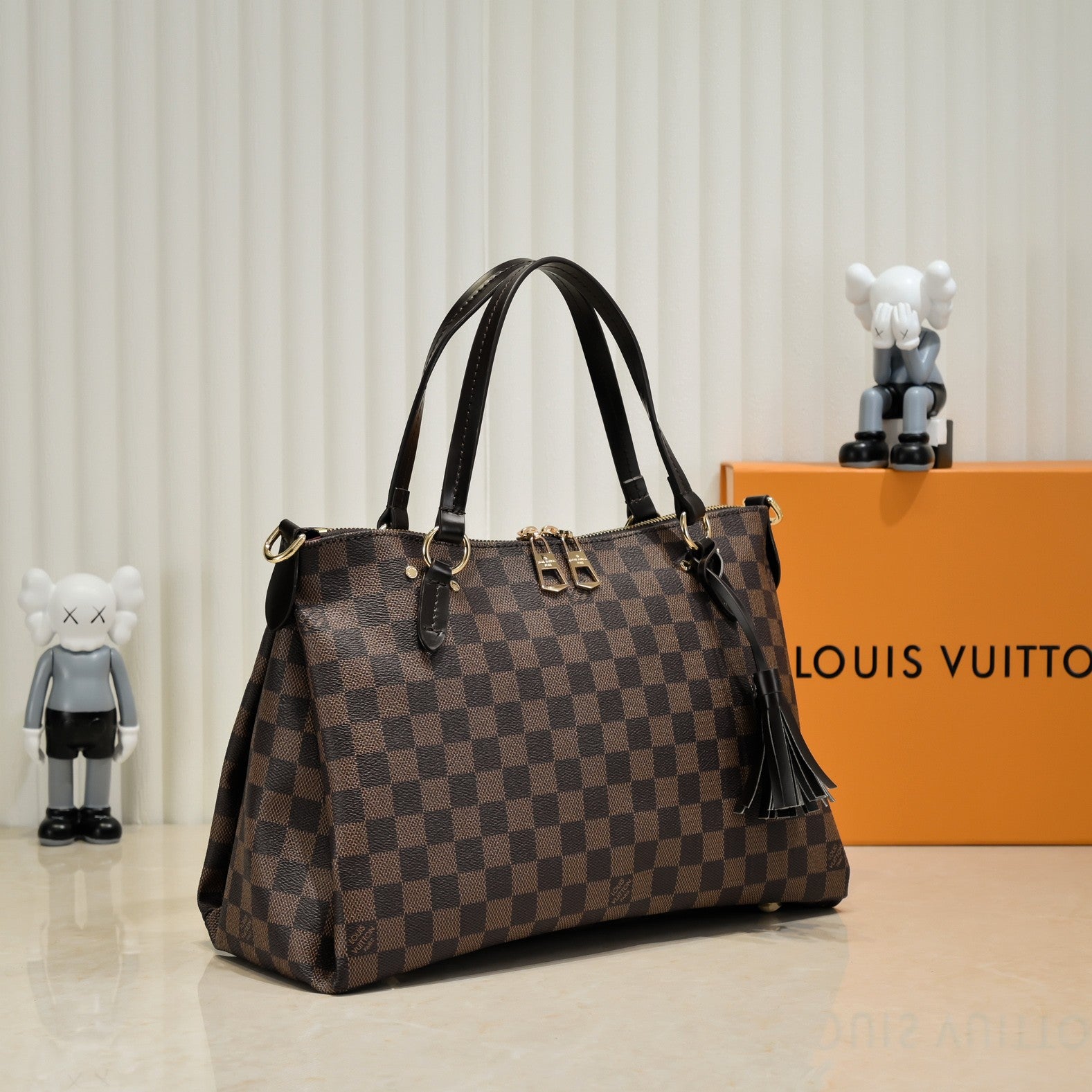 Elite Carryalls