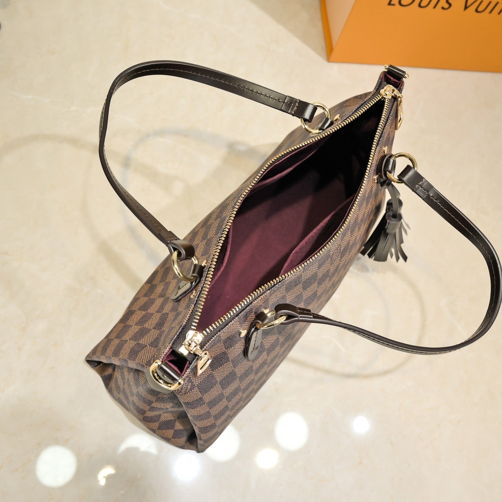 Elite Carryalls