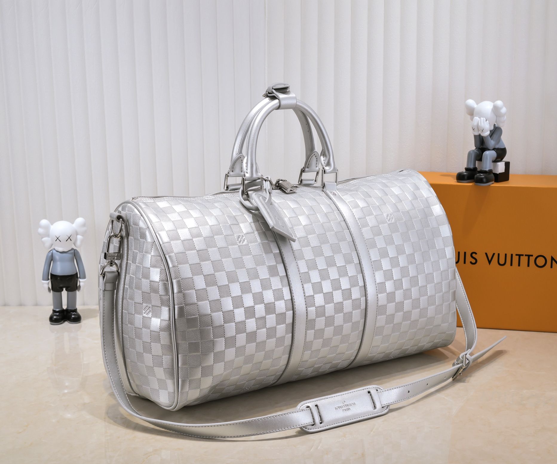 Elite Carryalls