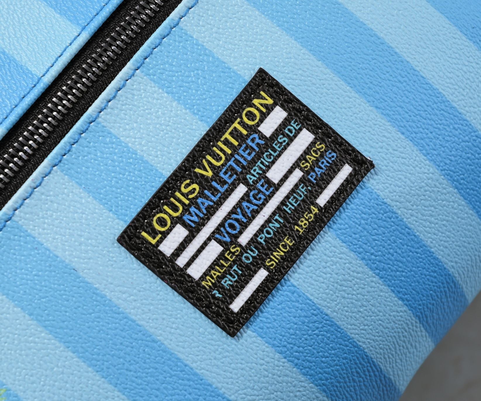 Elite Carryalls