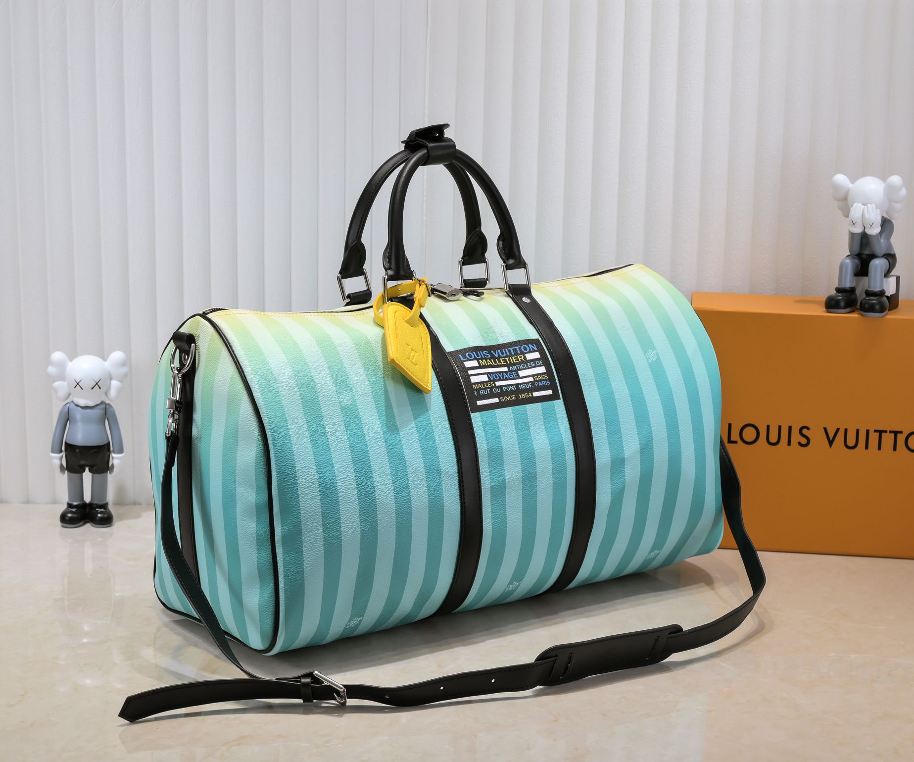 Elite Carryalls