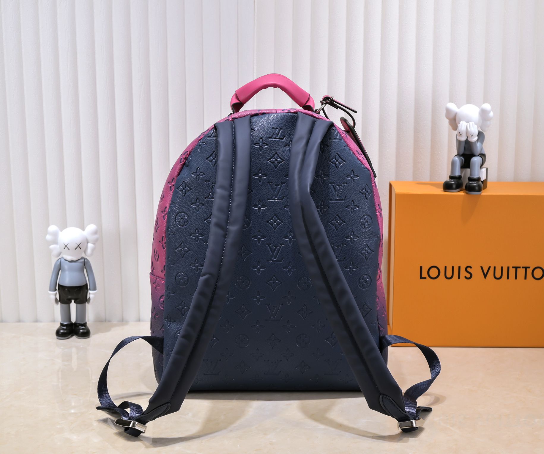 Elite Carryalls