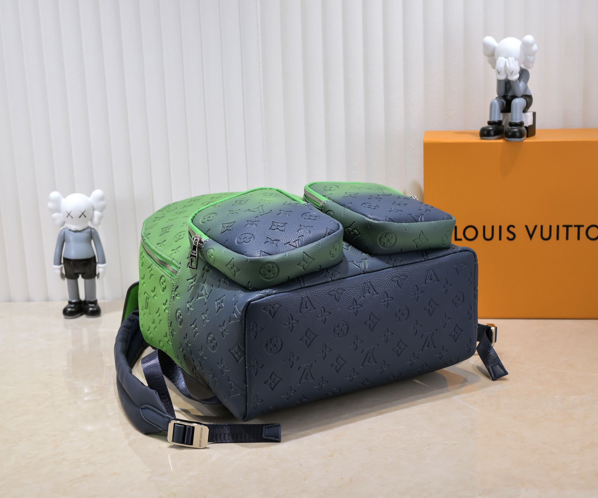 Elite Carryalls