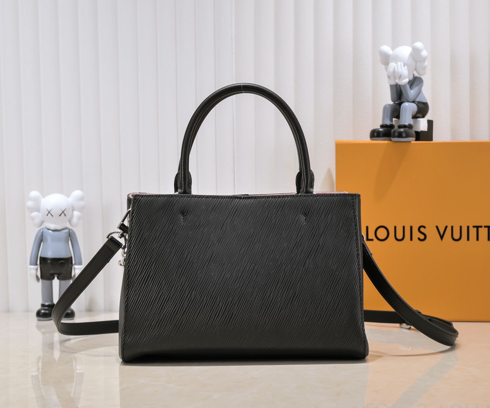 Elite Carryalls