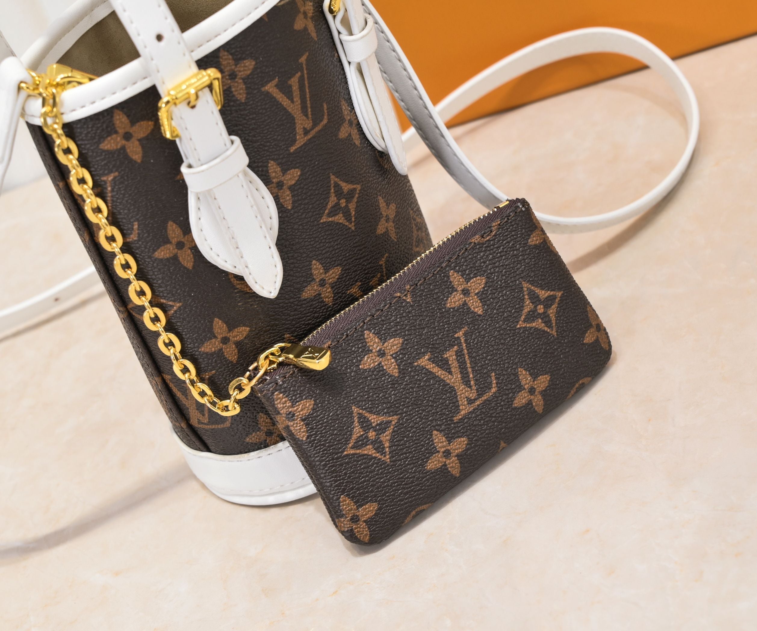 Elite Carryalls