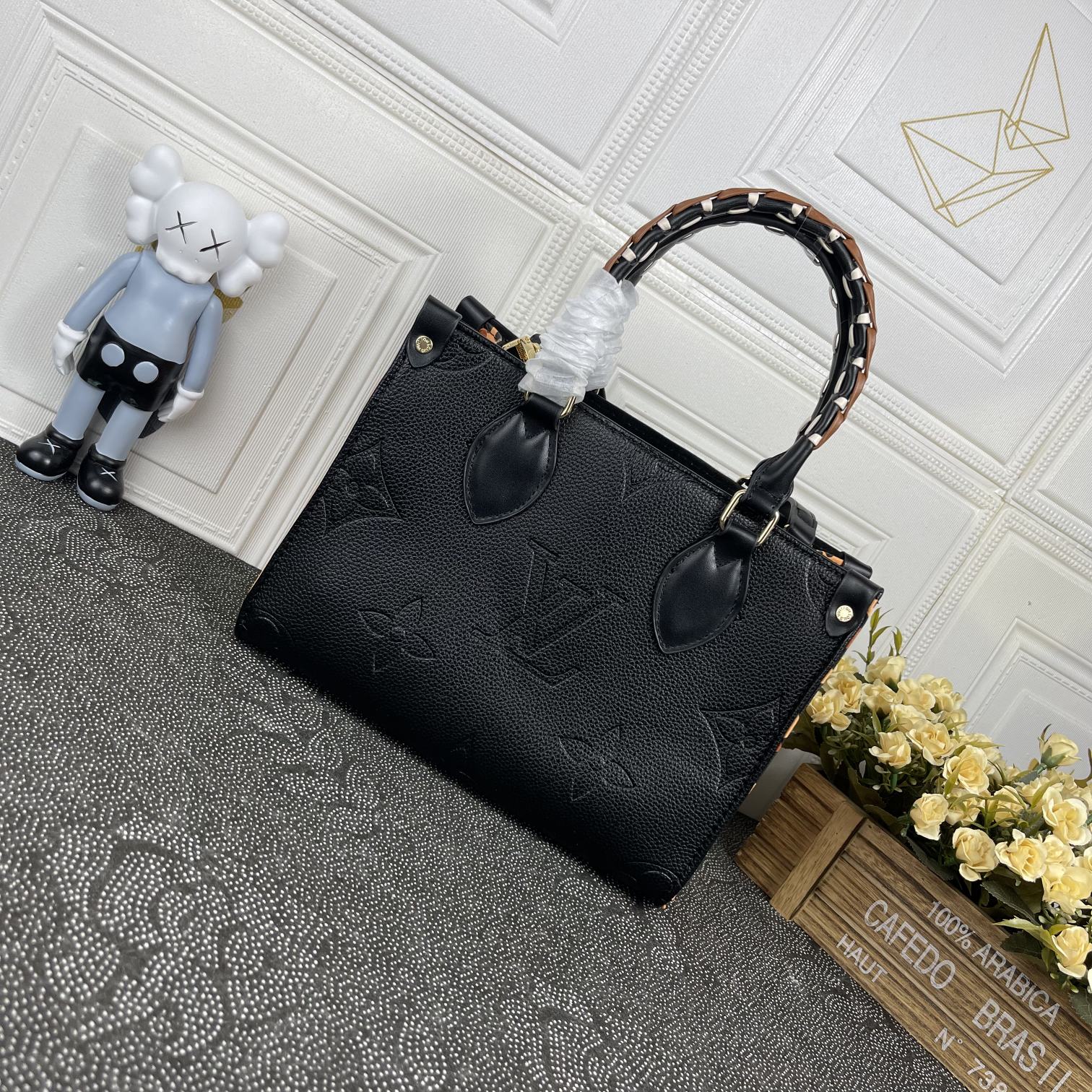 Elite Carryalls