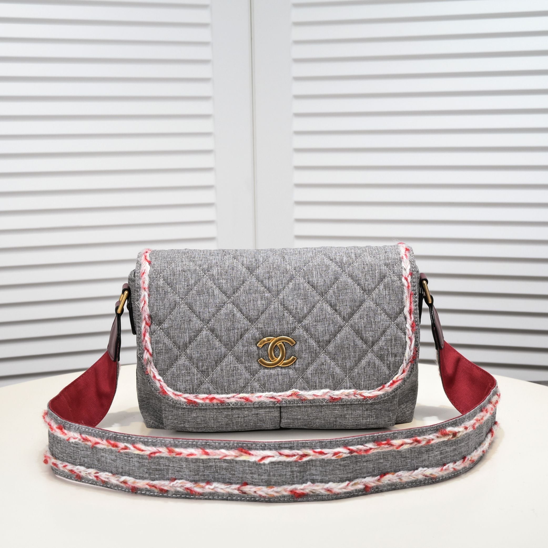 Elite Carryalls