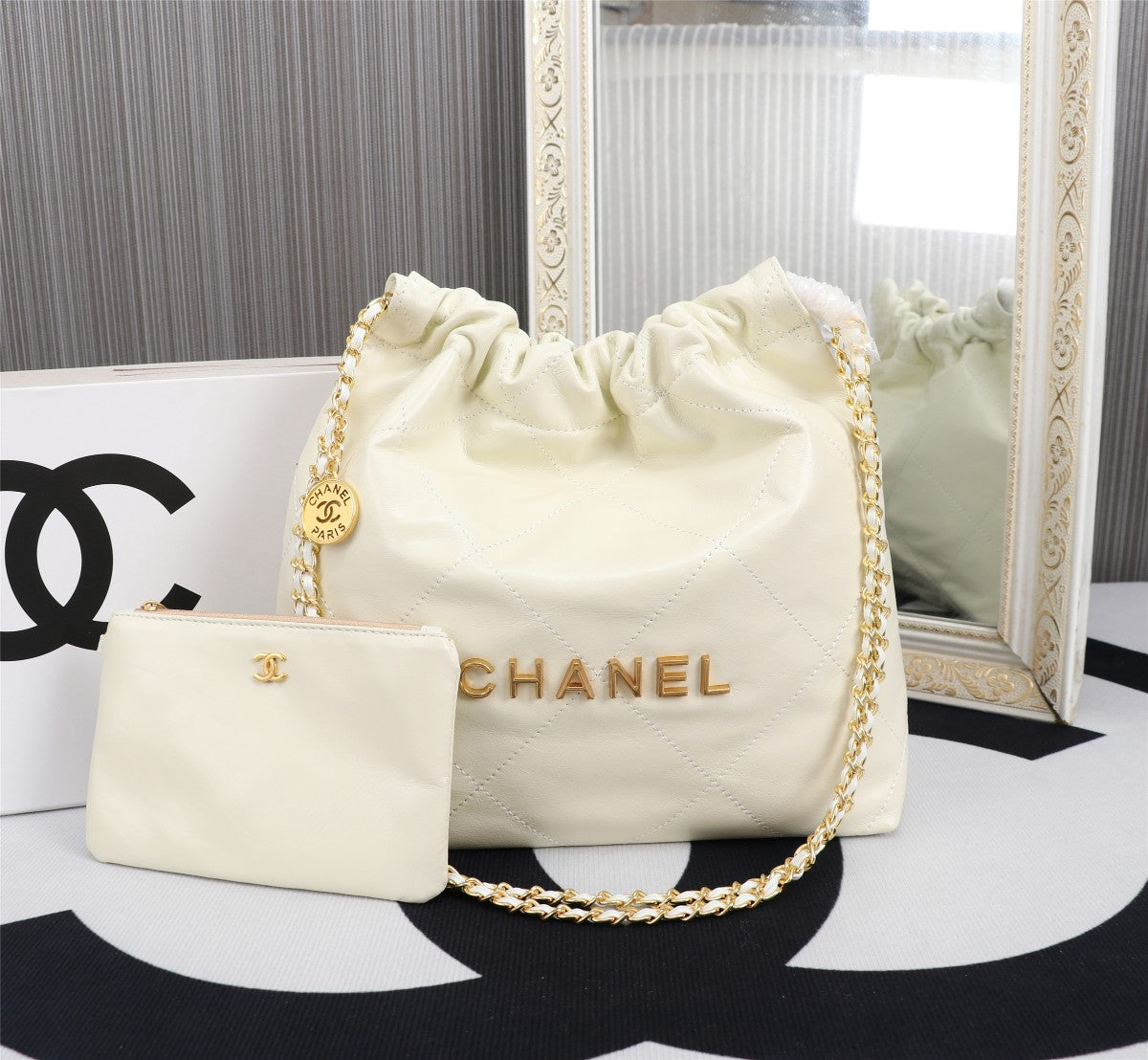 Elite Carryalls