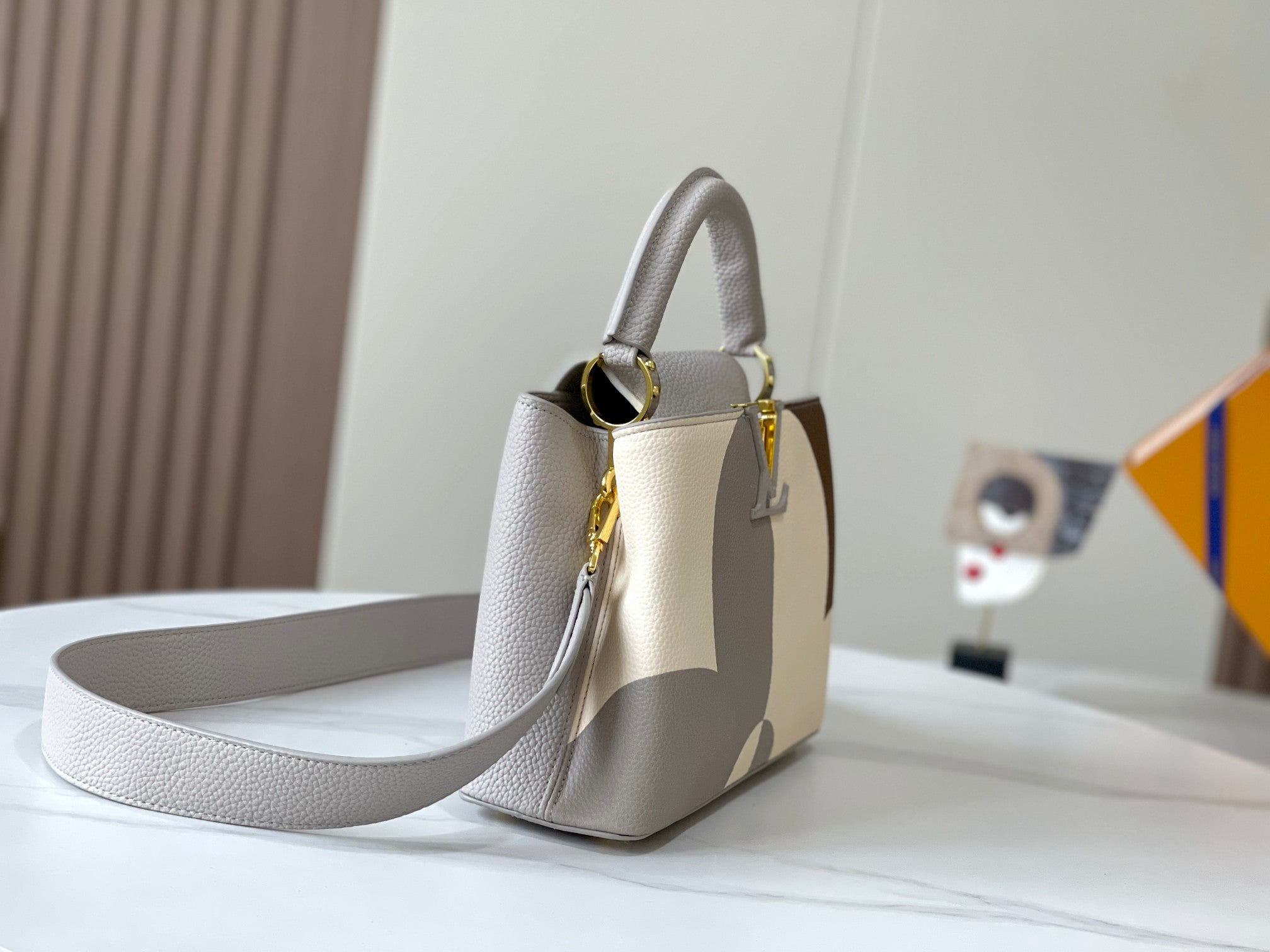 Elite Carryalls