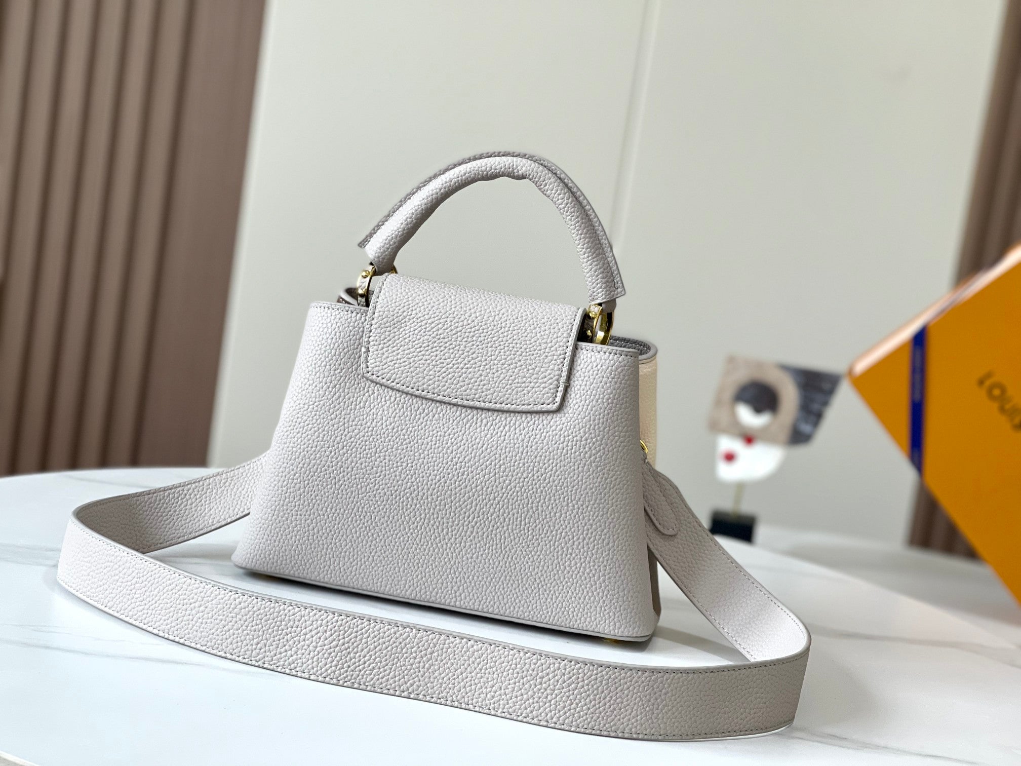 Elite Carryalls