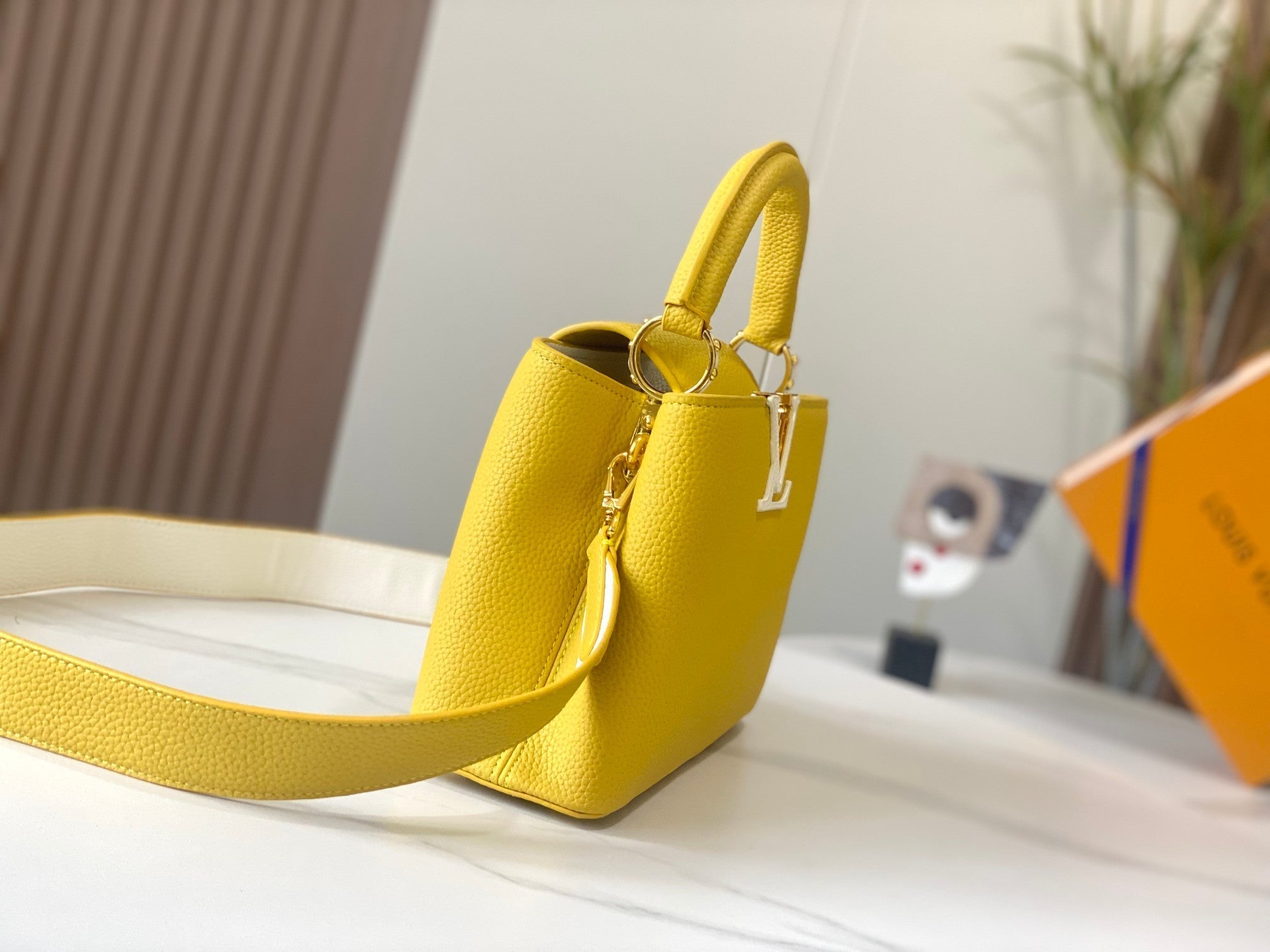 Elite Carryalls