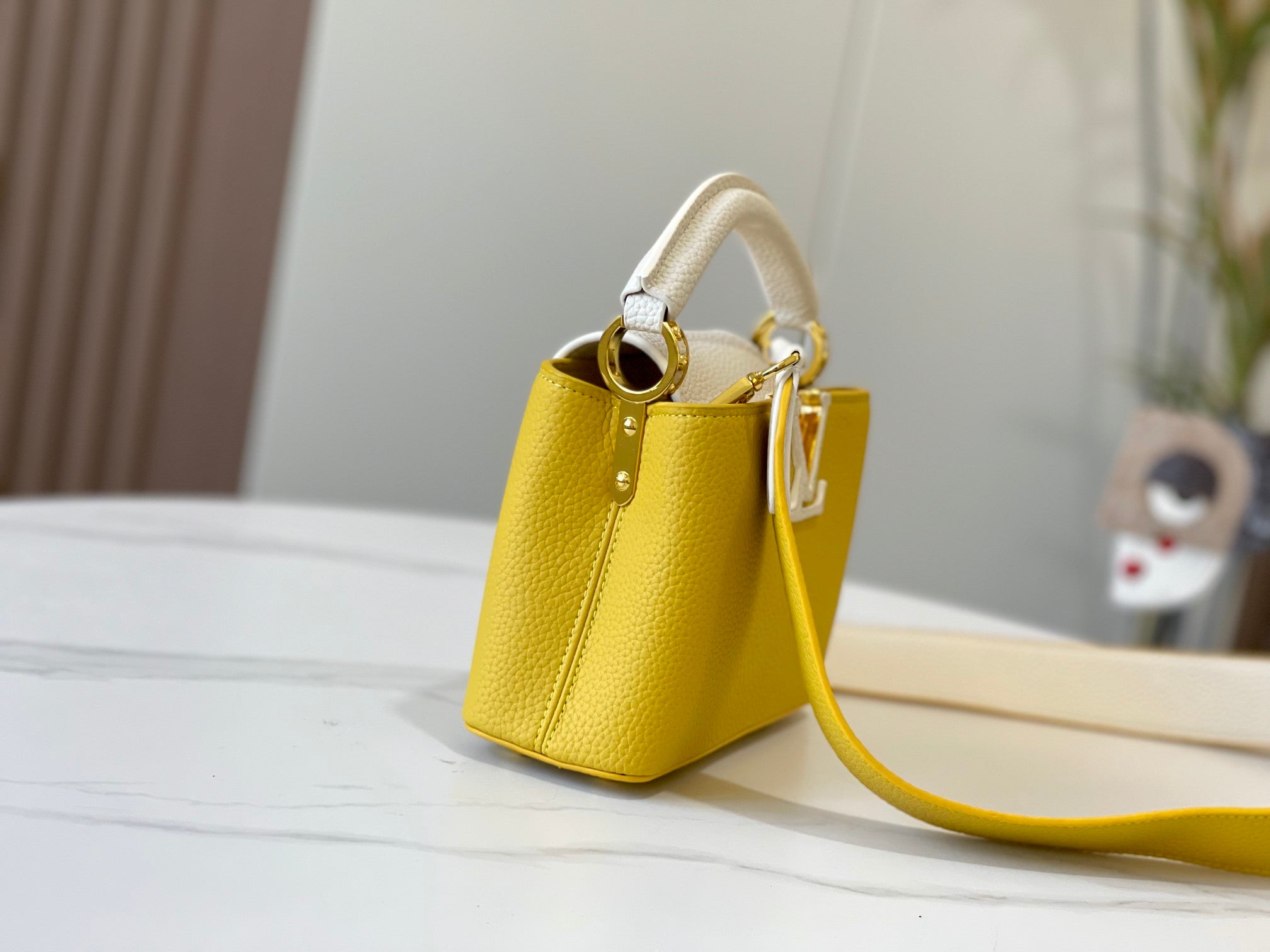 Elite Carryalls