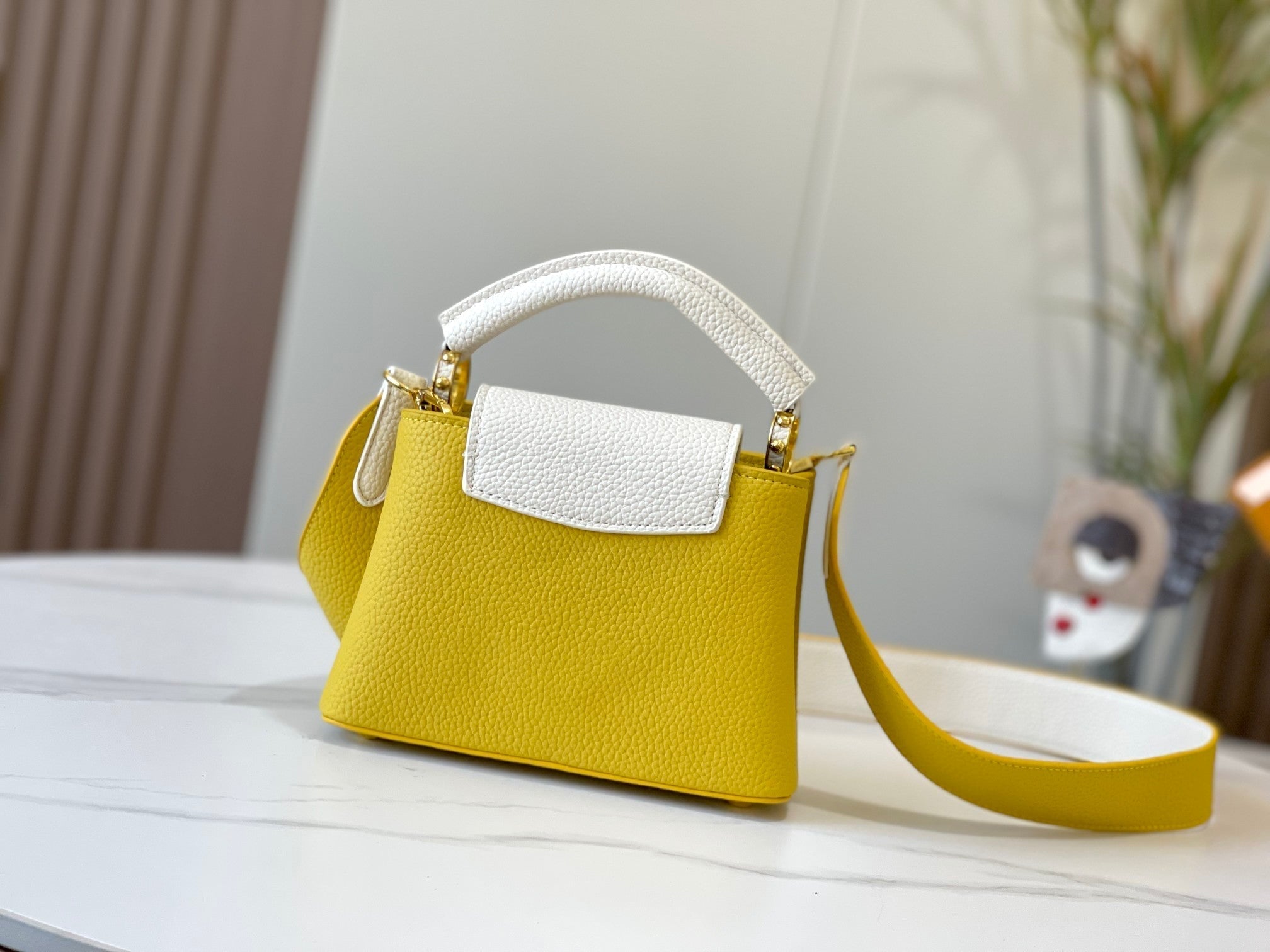 Elite Carryalls