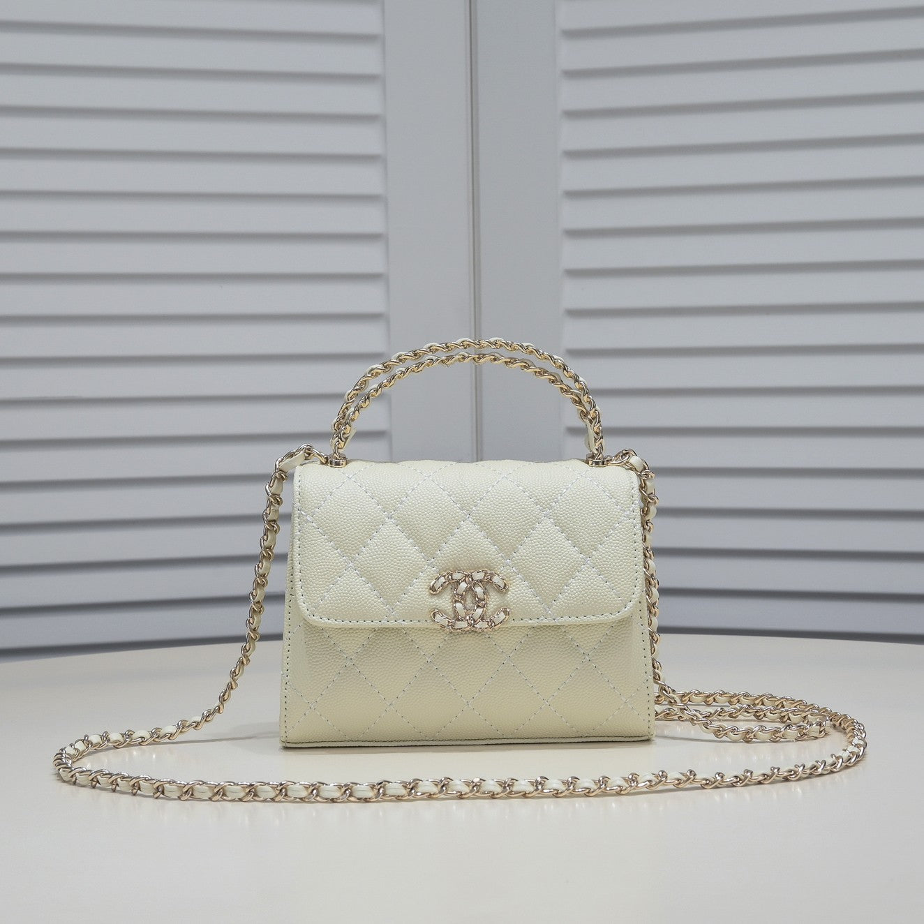 Elite Carryalls