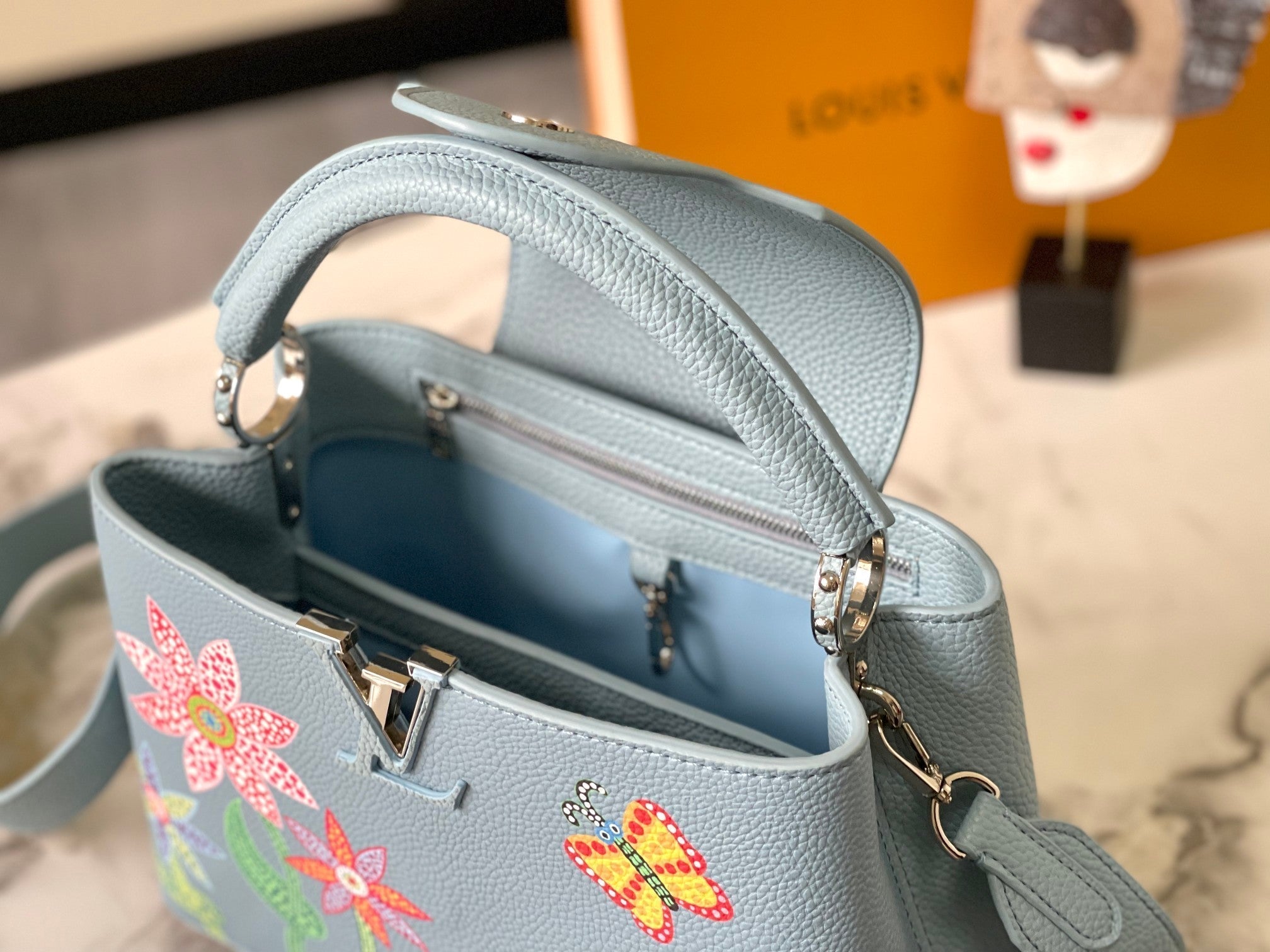 Elite Carryalls