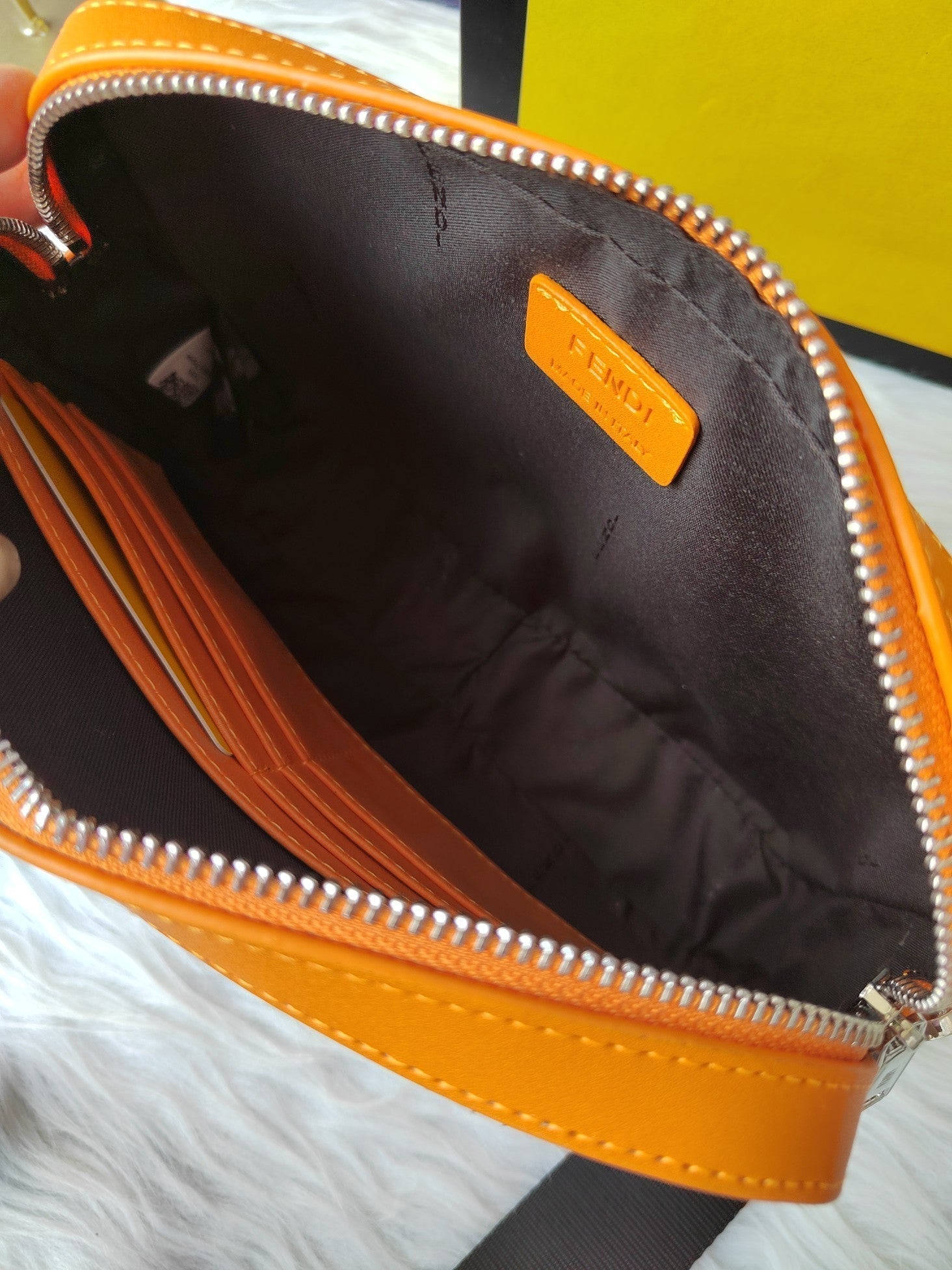 Elite Carryalls