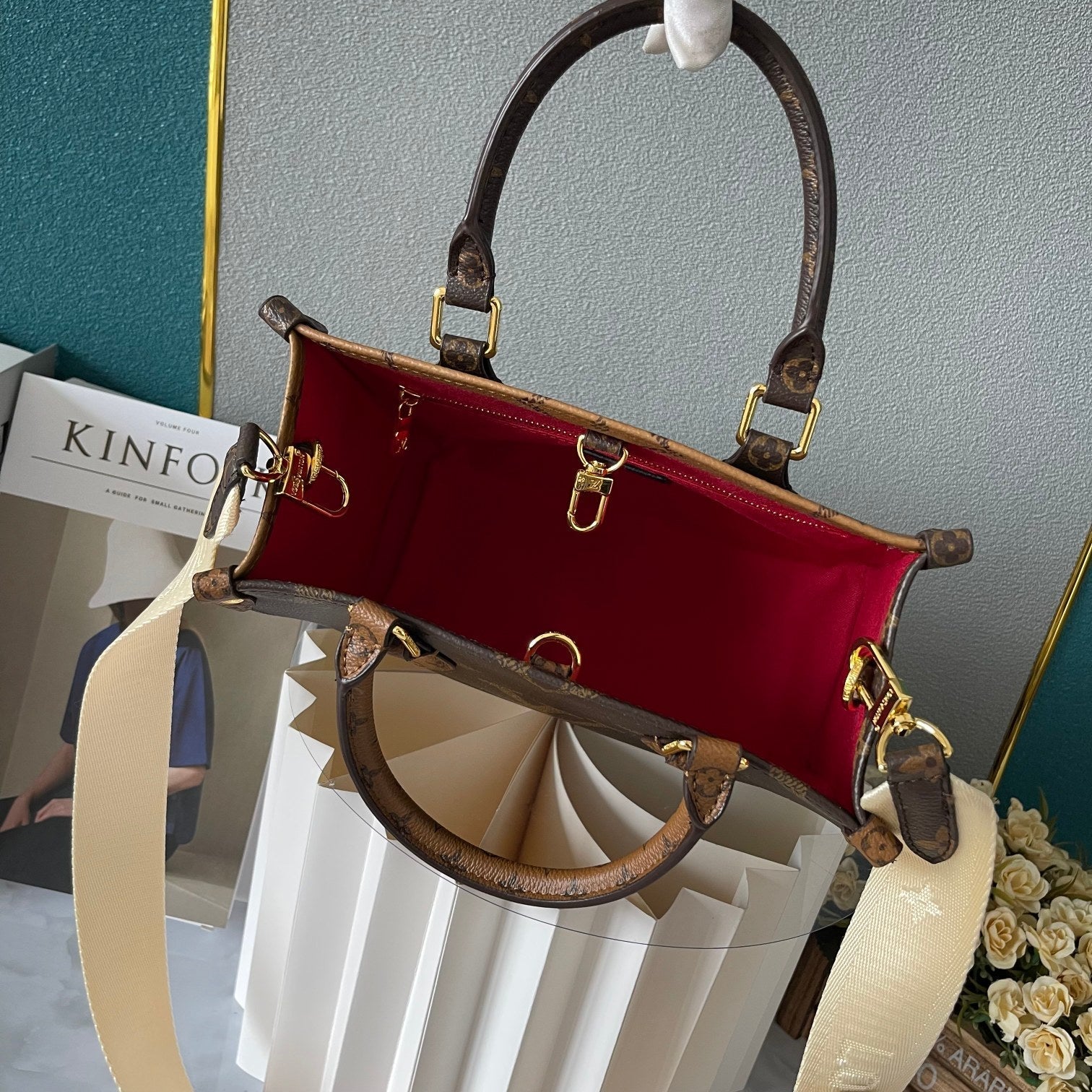 Elite Carryalls