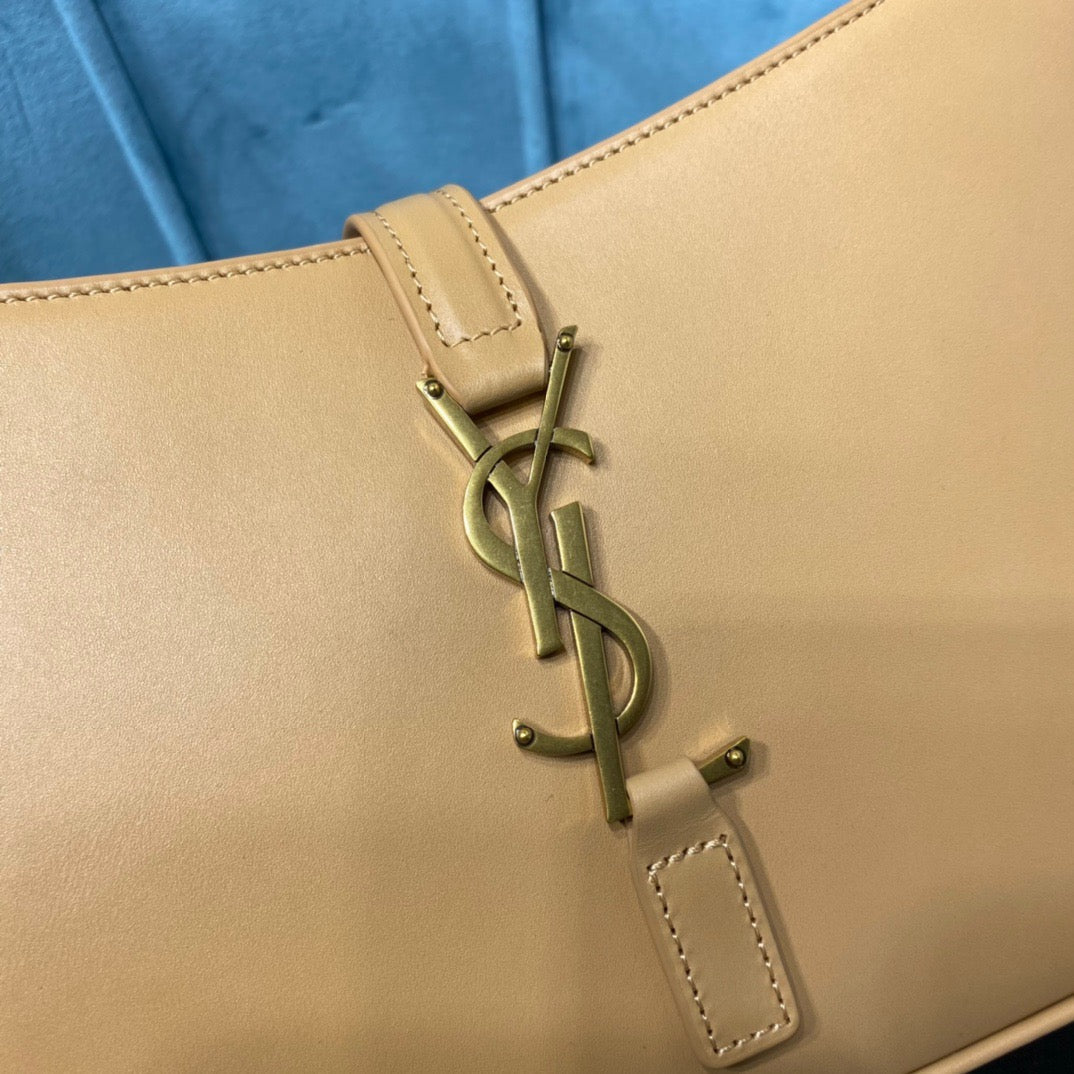Top Quality Le 5 Ã 7 Hobo Bag In Smooth Beige For Women 9in/23cm YSLÂ Â 6572282R20W9832