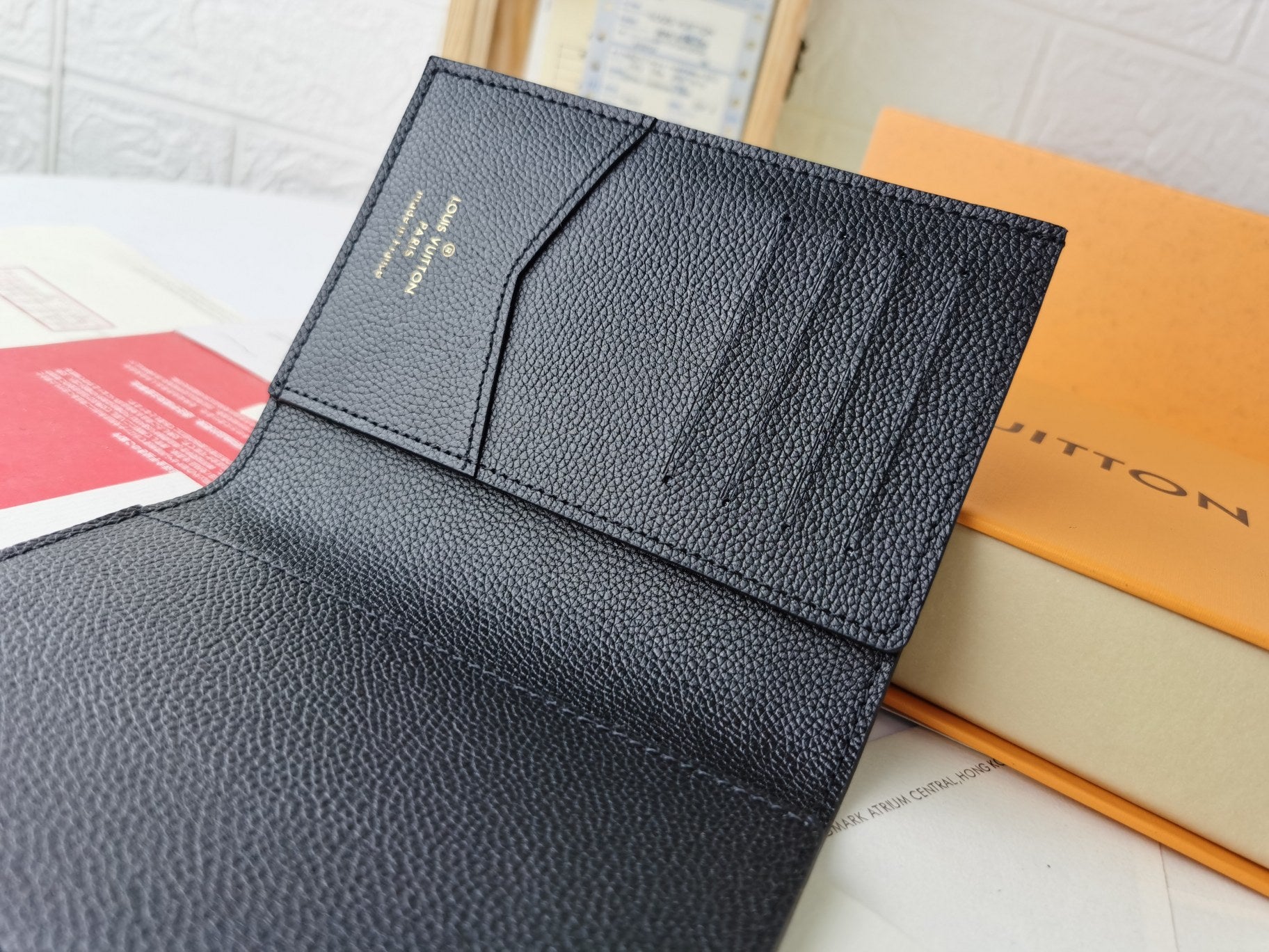 Elite Carryalls