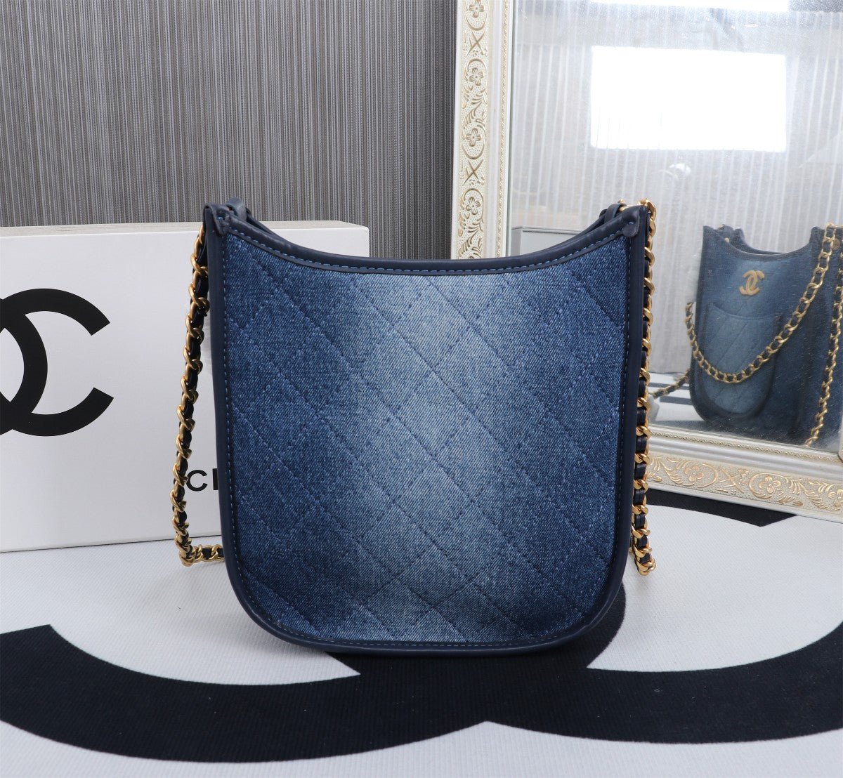 Elite Carryalls