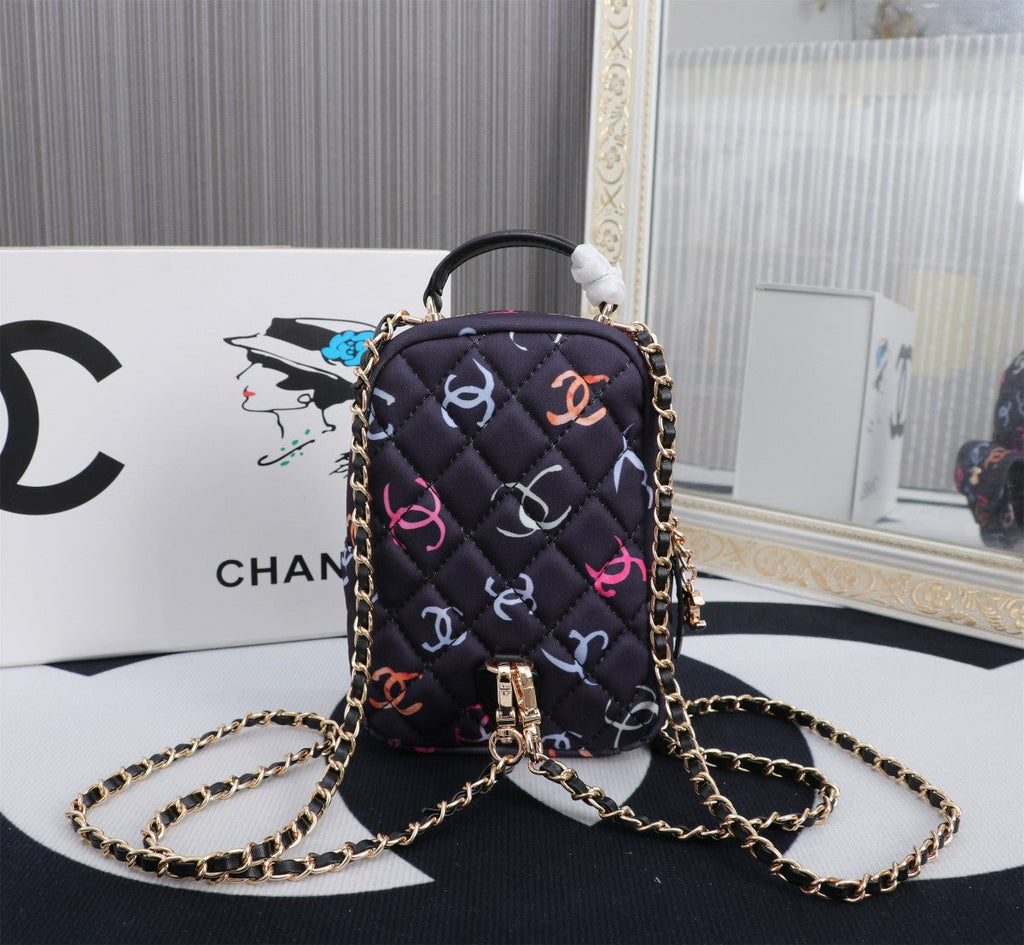 Elite Carryalls