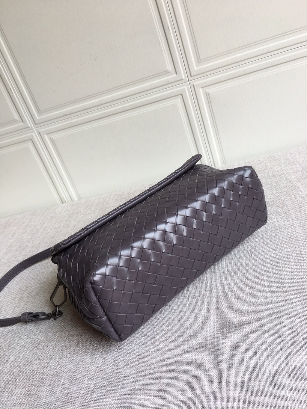 Bottega Veneta Classic Intrecciato Dark Brown, For Women, Women’s Bags 8.9in/22.5cm