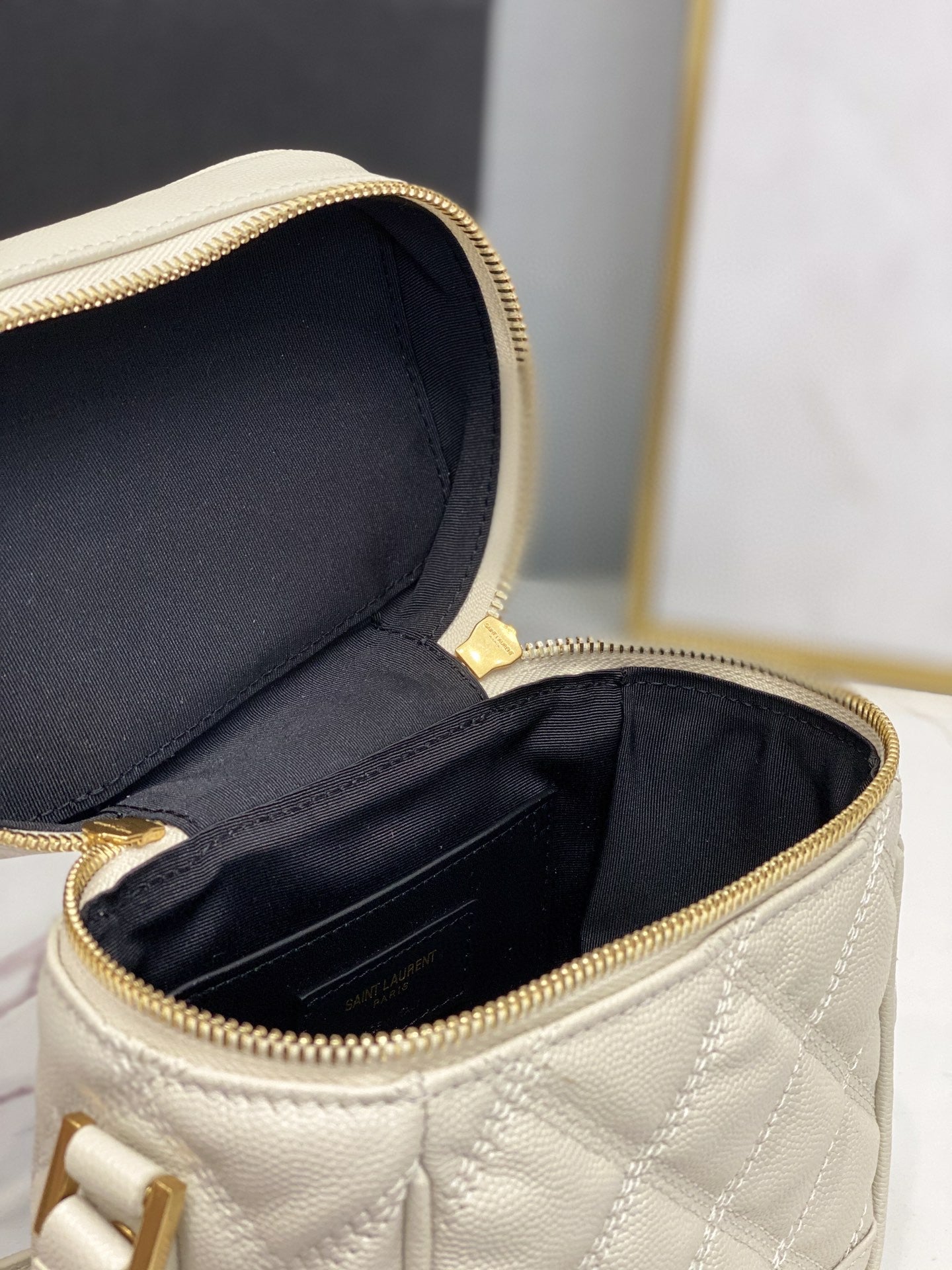 YSSL 80’s Vanity Bag In CarrÃ©-Quilted Grain De Poudre White For Women 6in/16.5cm YSL 649779DME279207