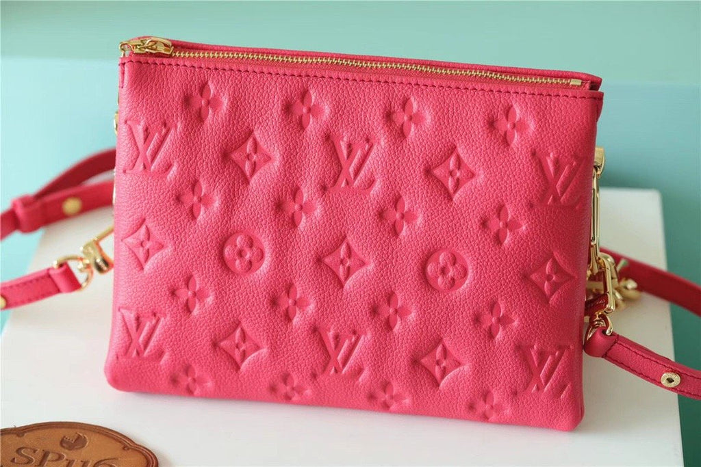 Louis Vuitton Coussin Grain GlamIuo Pink For Women, WomenÃƒÂ¢Ã¢â€šÂ¬Ã¢â€žÂ¢s Bags, Shoulder And Crossbody Bags 8.3in/21cm Louis Vuitton M20750