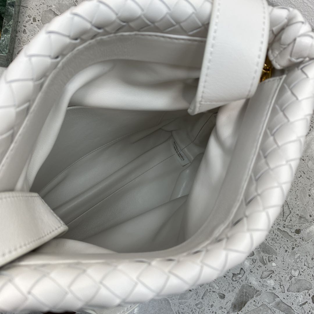 Bottega Veneta Intrecciato Shoulder Bag White, For Women, Women’s Bags 10.2in/26cm