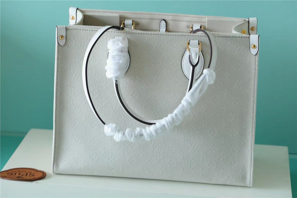 Louis Vuitton Onthego MM Monogram Giant And Raffia White/ Yellow For Women,  Shoulder And Crossbody Bags 35cm/13.8in Louis Vuitton 