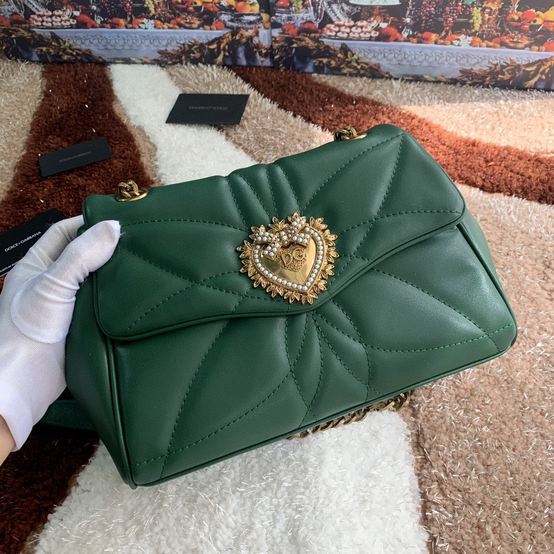 MeGLAMIum Devotion Shoulder Bag In Quilted Nappa Green For Women 10.2in/26cm GLAMI