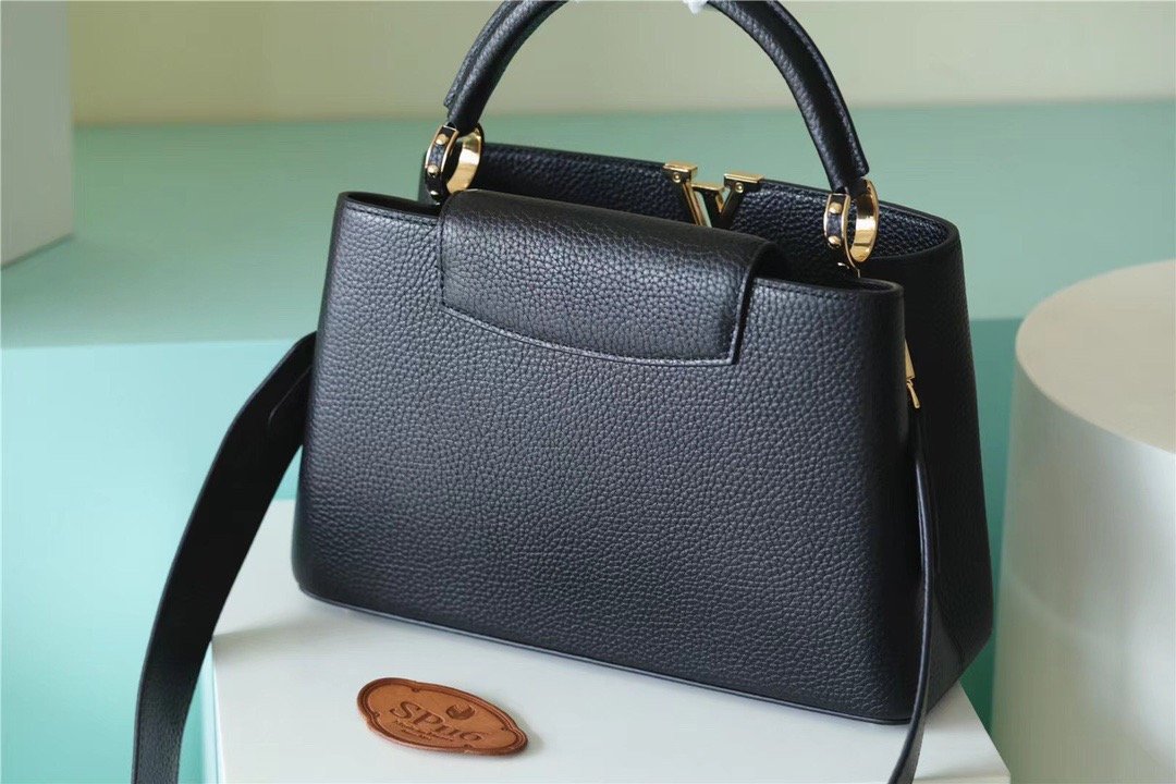 Louis Vuitton Capucines MM Taurillon Black For Women,  Shoulder And Crossbody Bags 31.5cm/12.4in Louis Vuitton