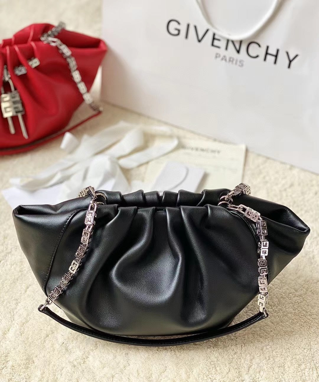 gv Small Kenny Bag Black For Women, Handbags, Shoulder Bags 12.6in/32cm GLAMI50MJB1DM-001