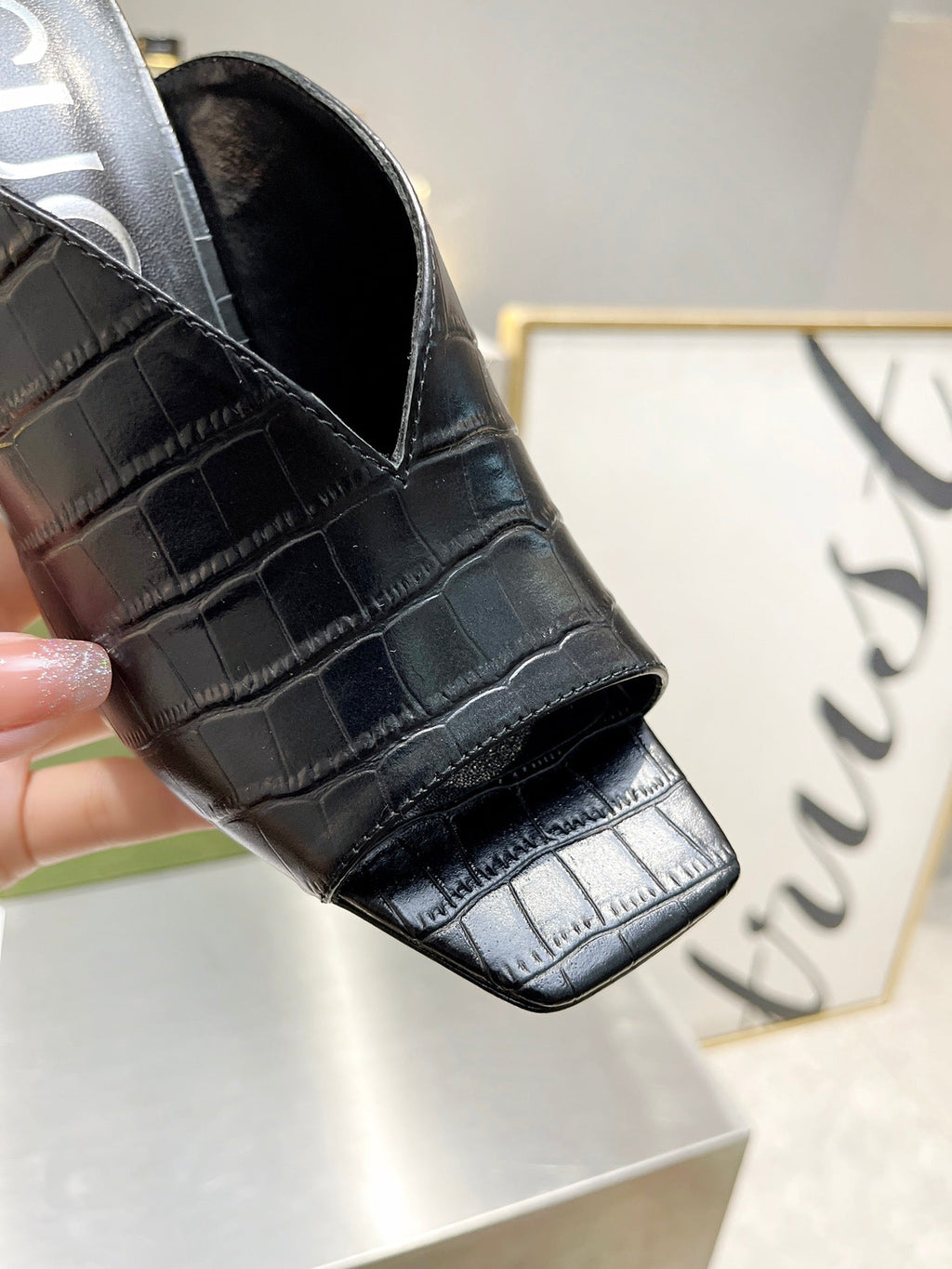 New 1:1 rep Gucci HIGH HEELS 038