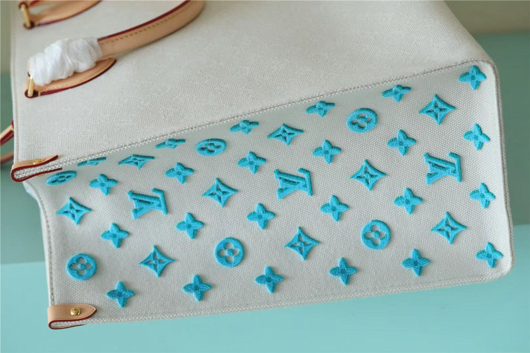 Louis Vuitton Onthego GM Monogram Giant And Rafa White/ Pink For Women,  Shoulder And Crossbody Bags 41cm/16.1in Louis Vuitton